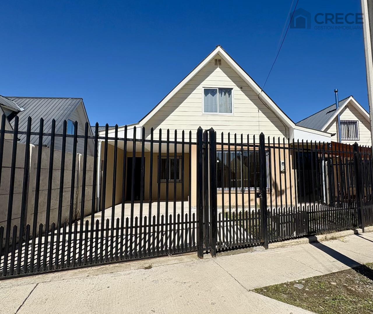 Casa En Arriendo, A 1 Cuadra Colegio Concepcion Linares